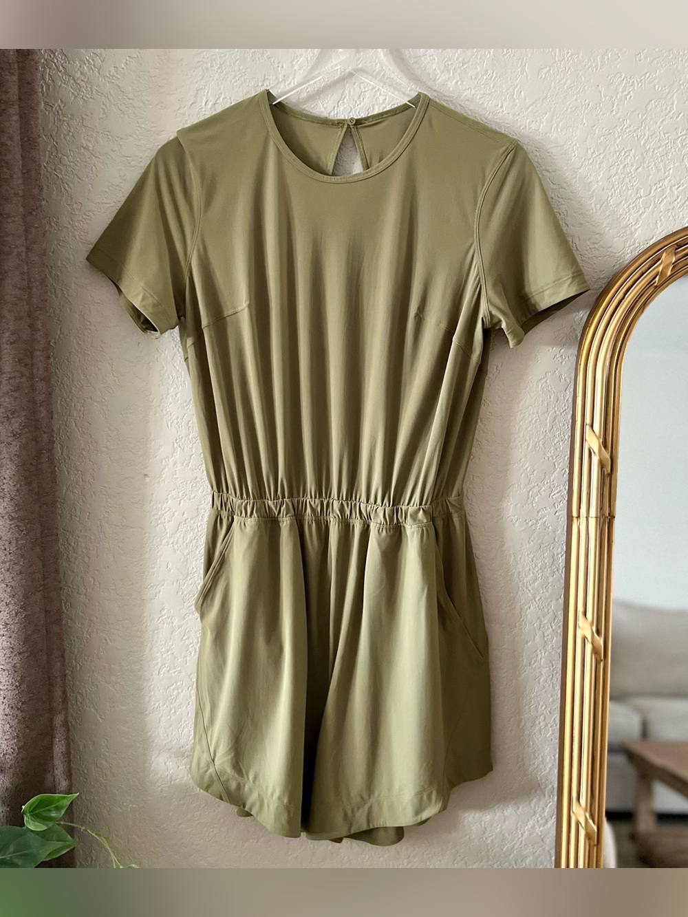 Lululemon Lightweight High-Neck Romper Bronze Green Size 8